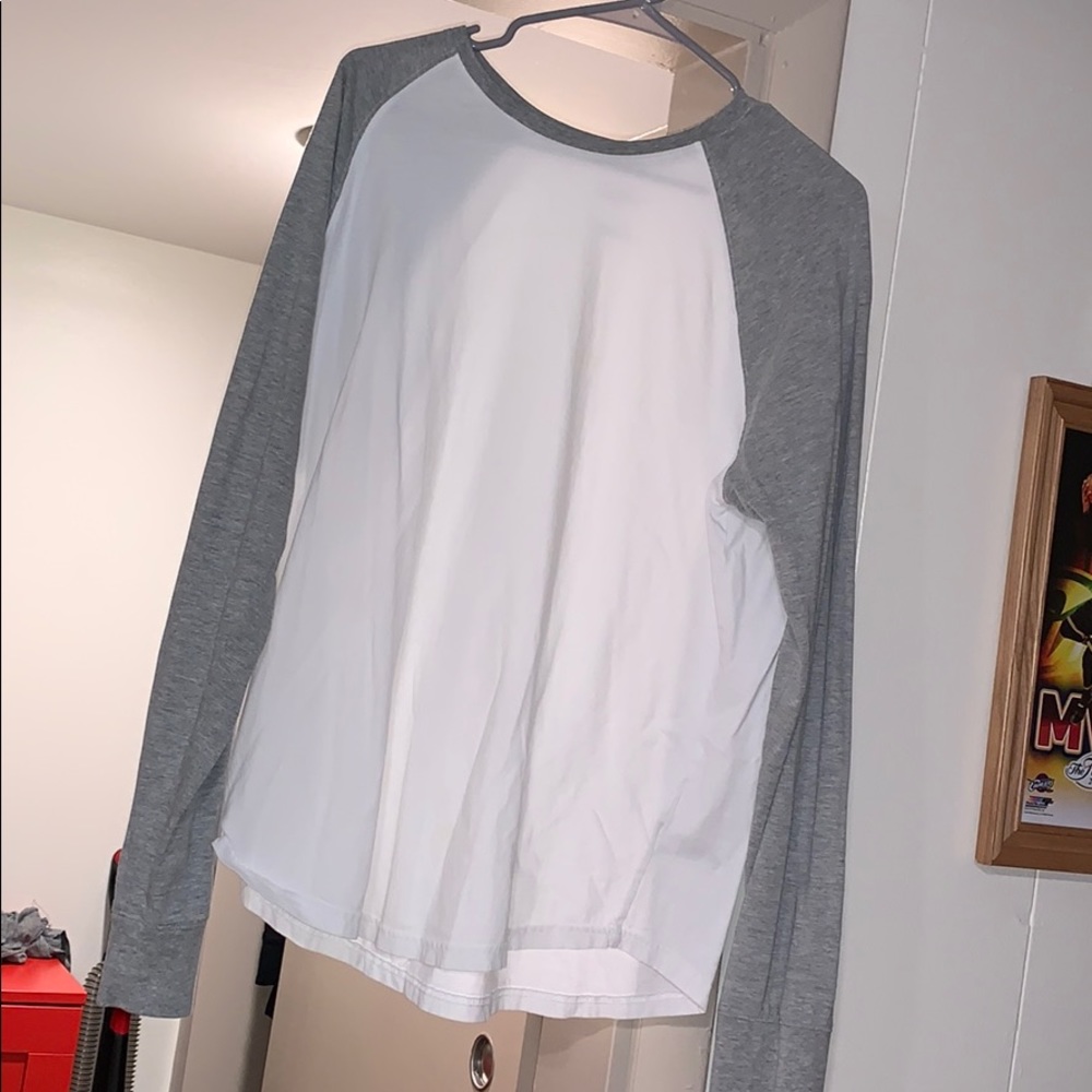Goodfellow baseball tee